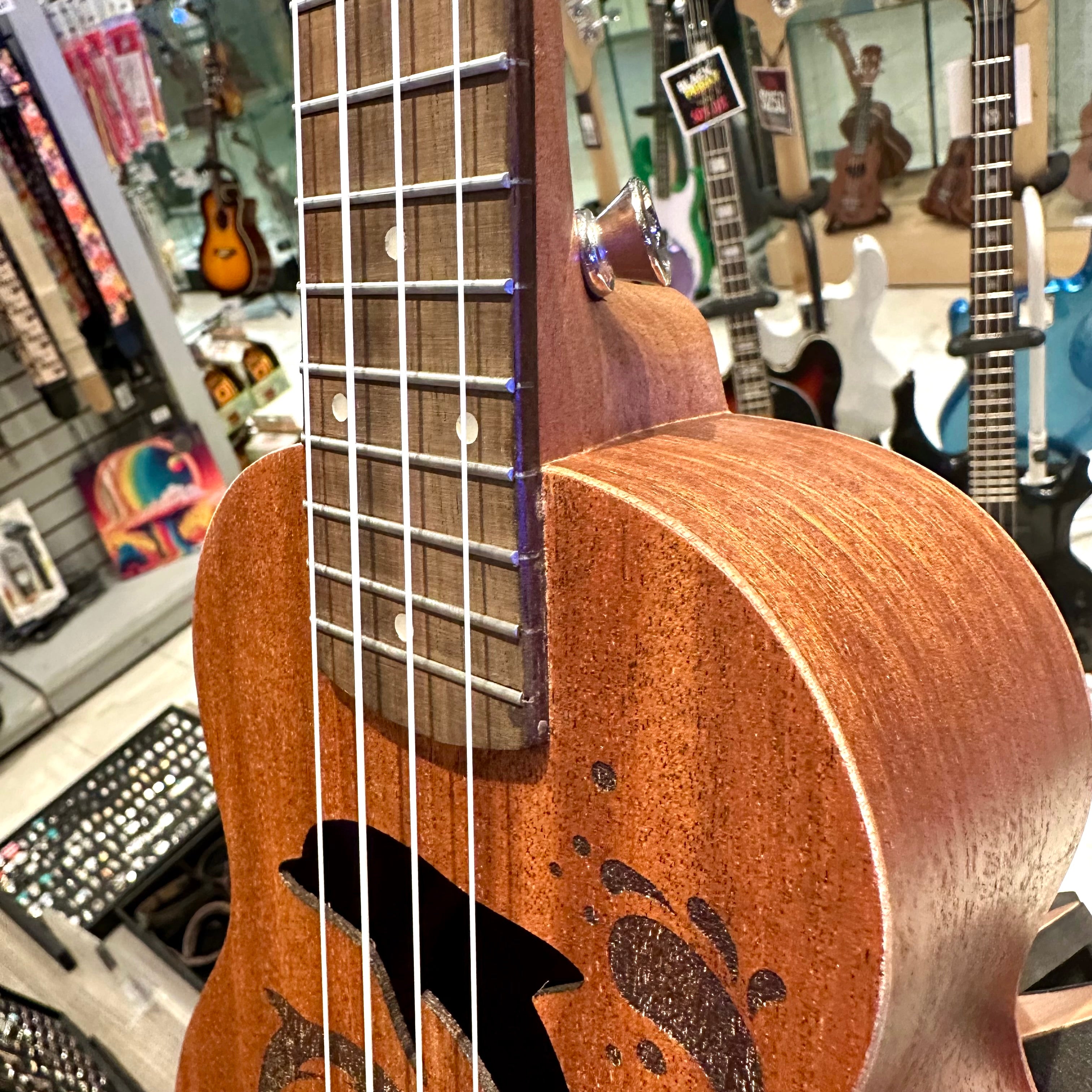 AKUA Aloha: 21" Soprano Ukulele - Dolphin