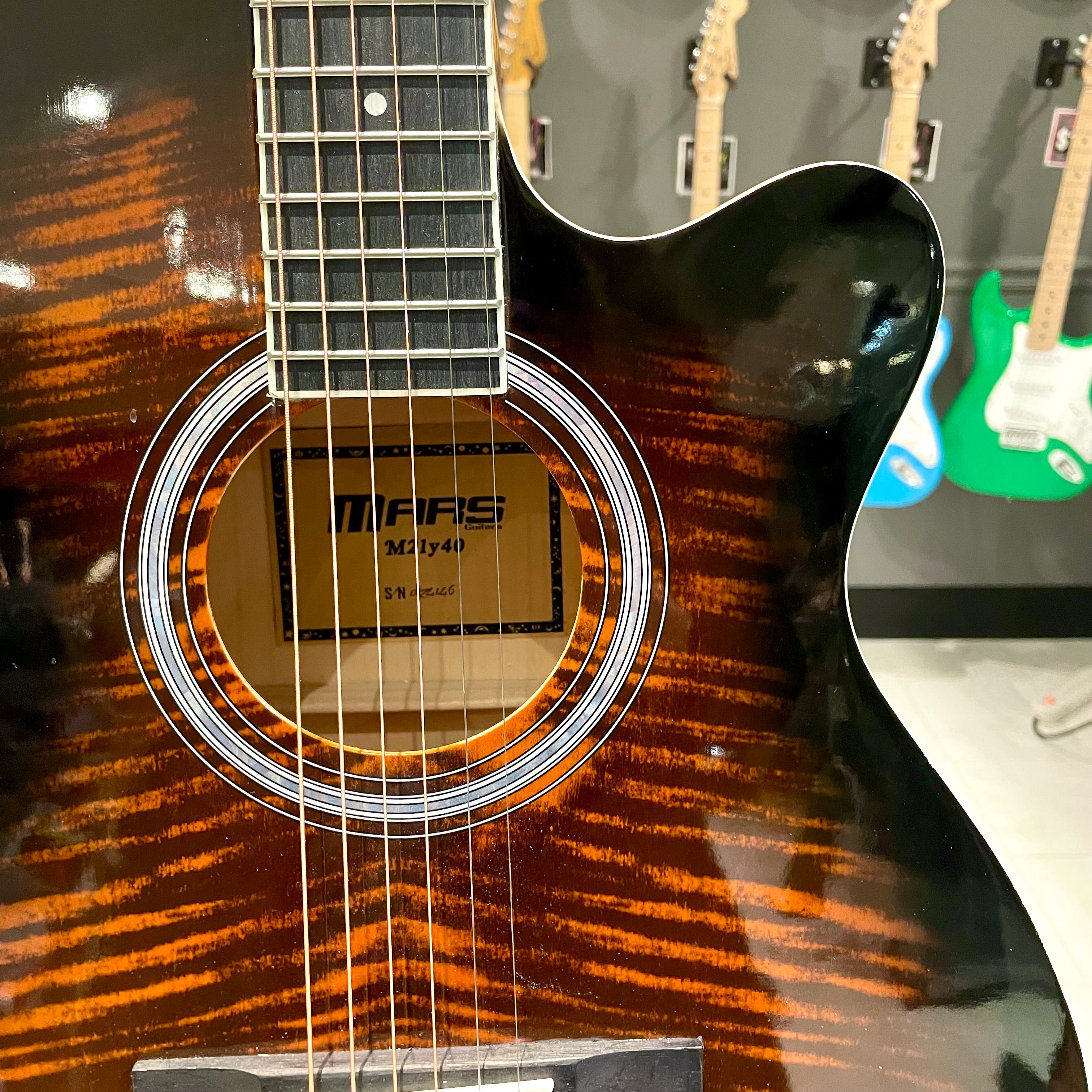Mars m21y40: 40” Acoustic Guitar - Yellow Flame