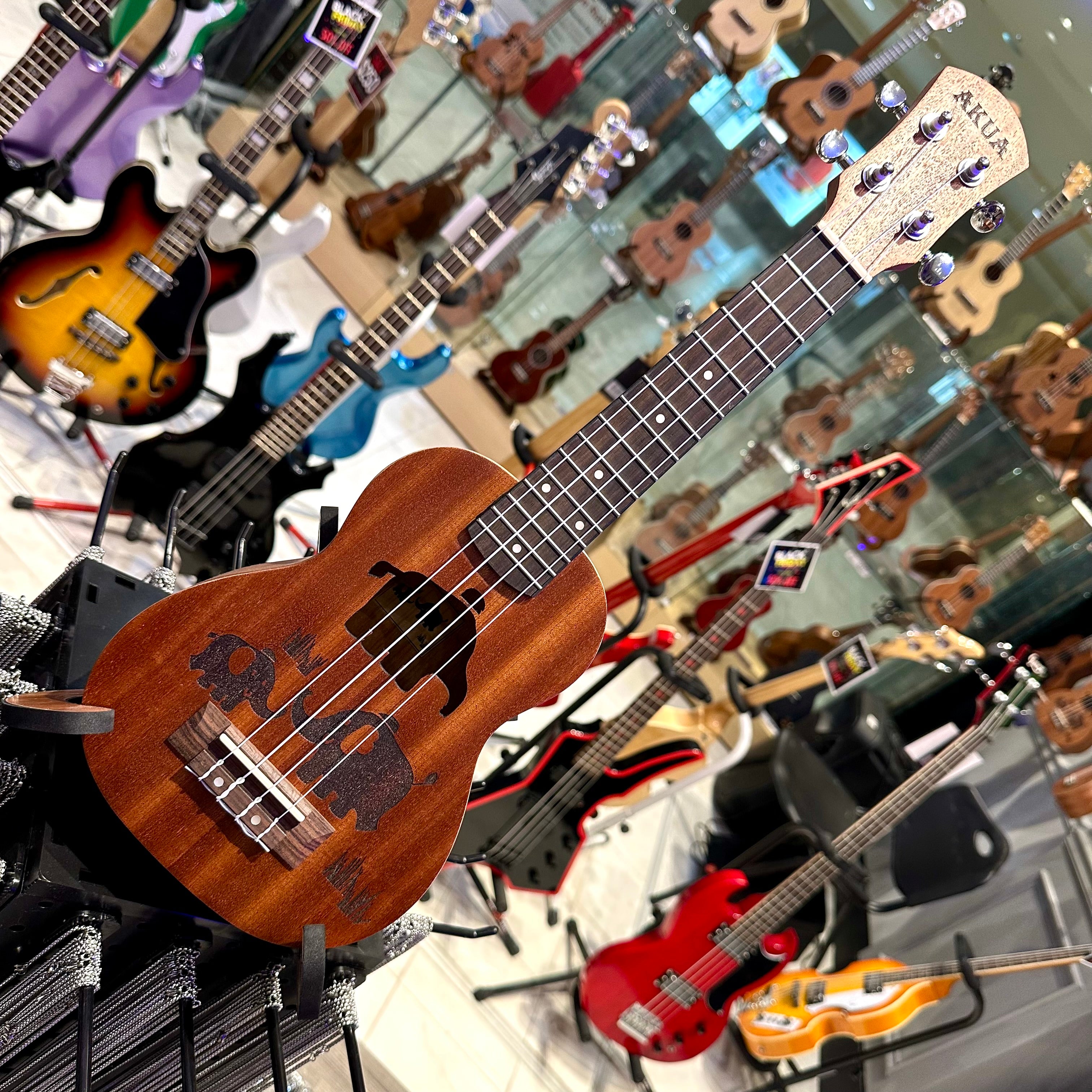 AKUA Aloha: 21" Soprano Ukulele - Elephant