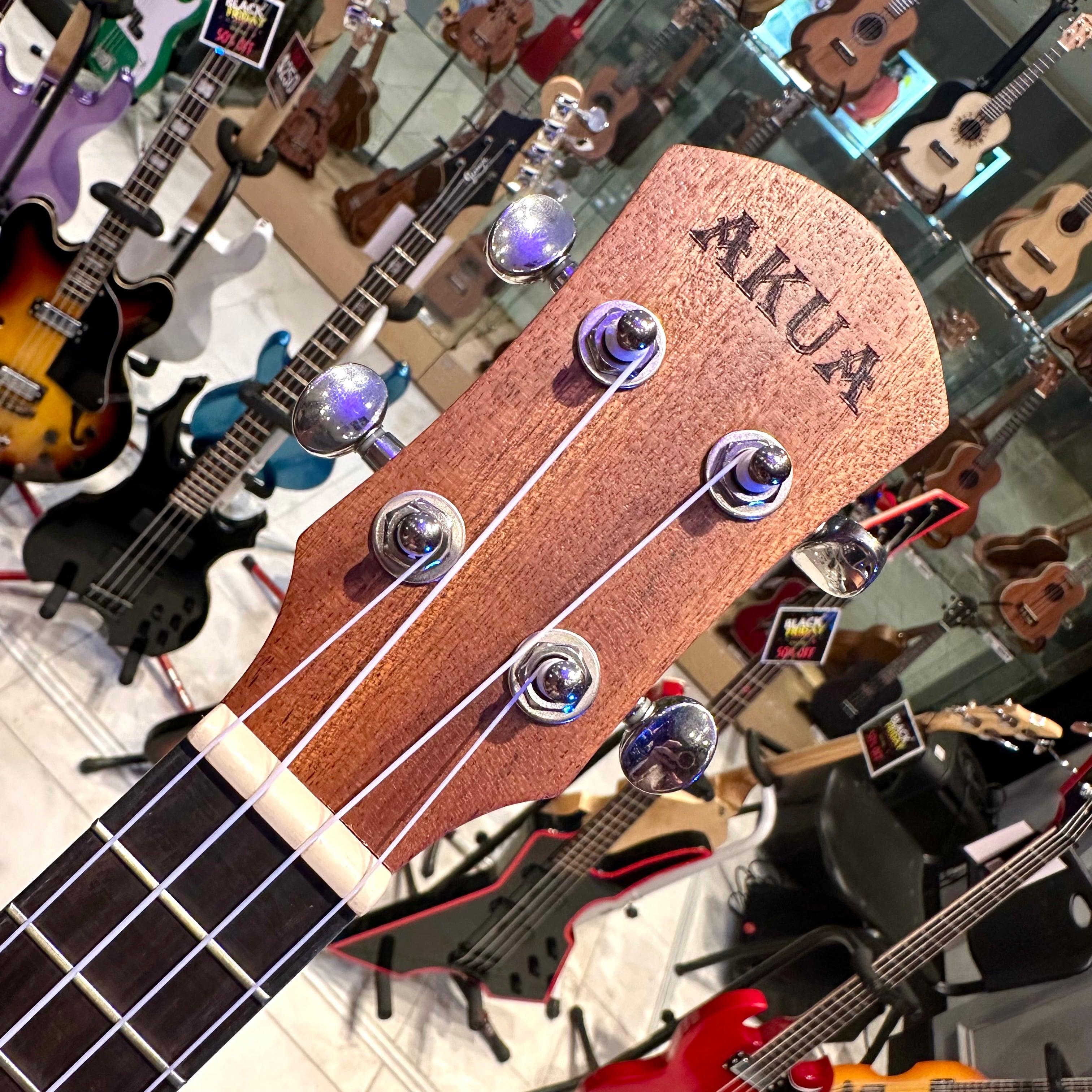 AKUA Aloha: 21" Soprano Ukulele - Elephant