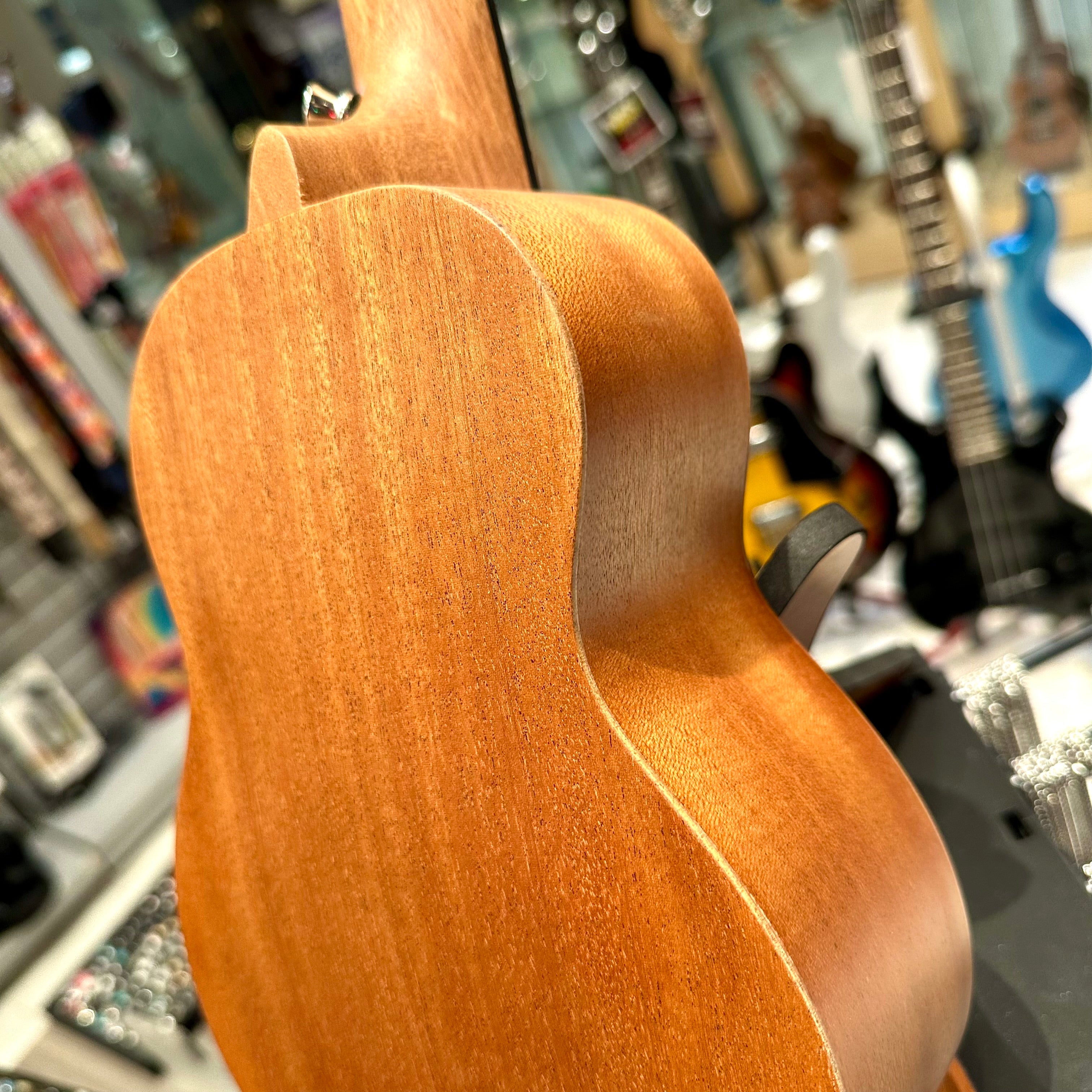 AKUA Aloha: 21" Soprano Ukulele - Elephant
