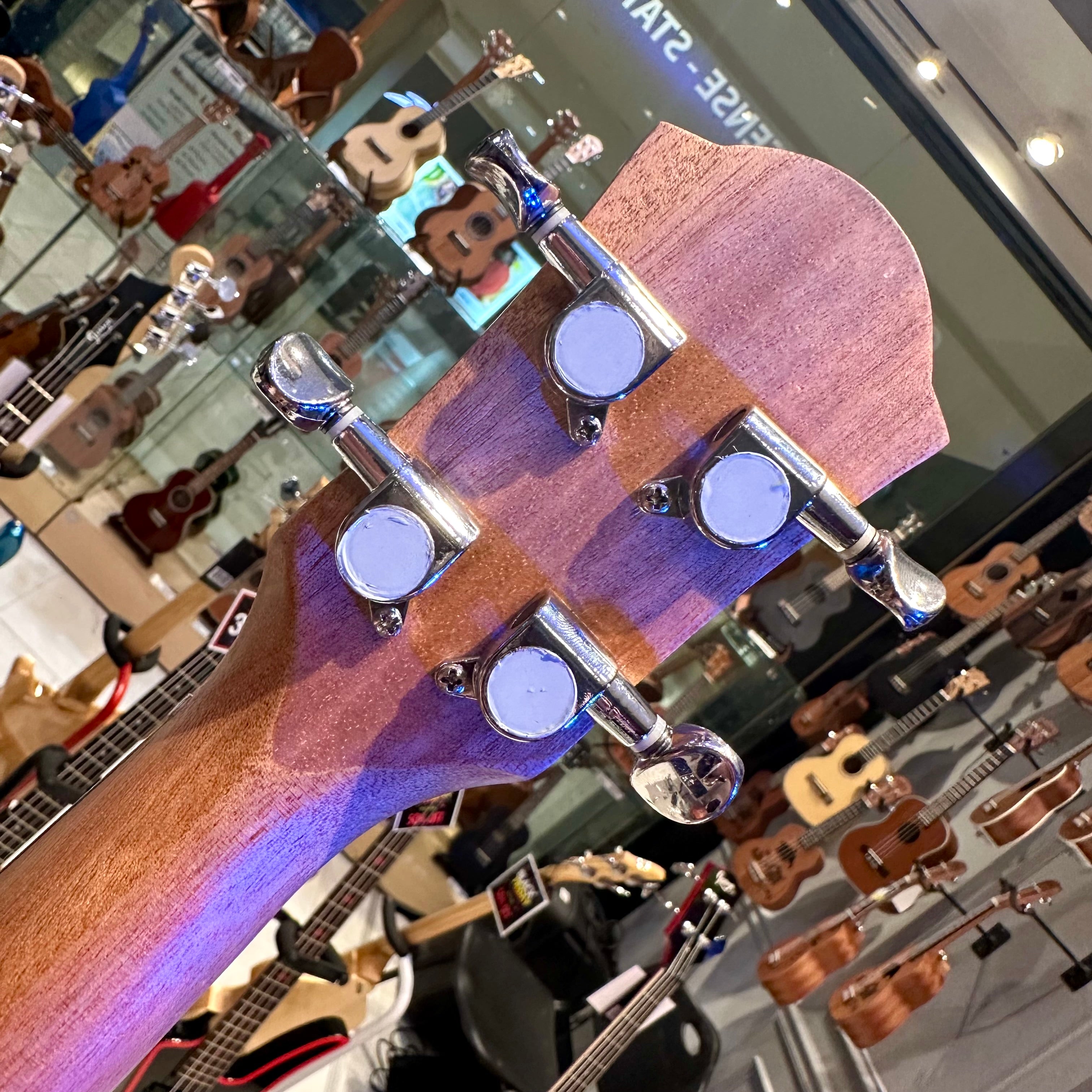 Mars m12ah26: 26” Concert Ukulele - Tan