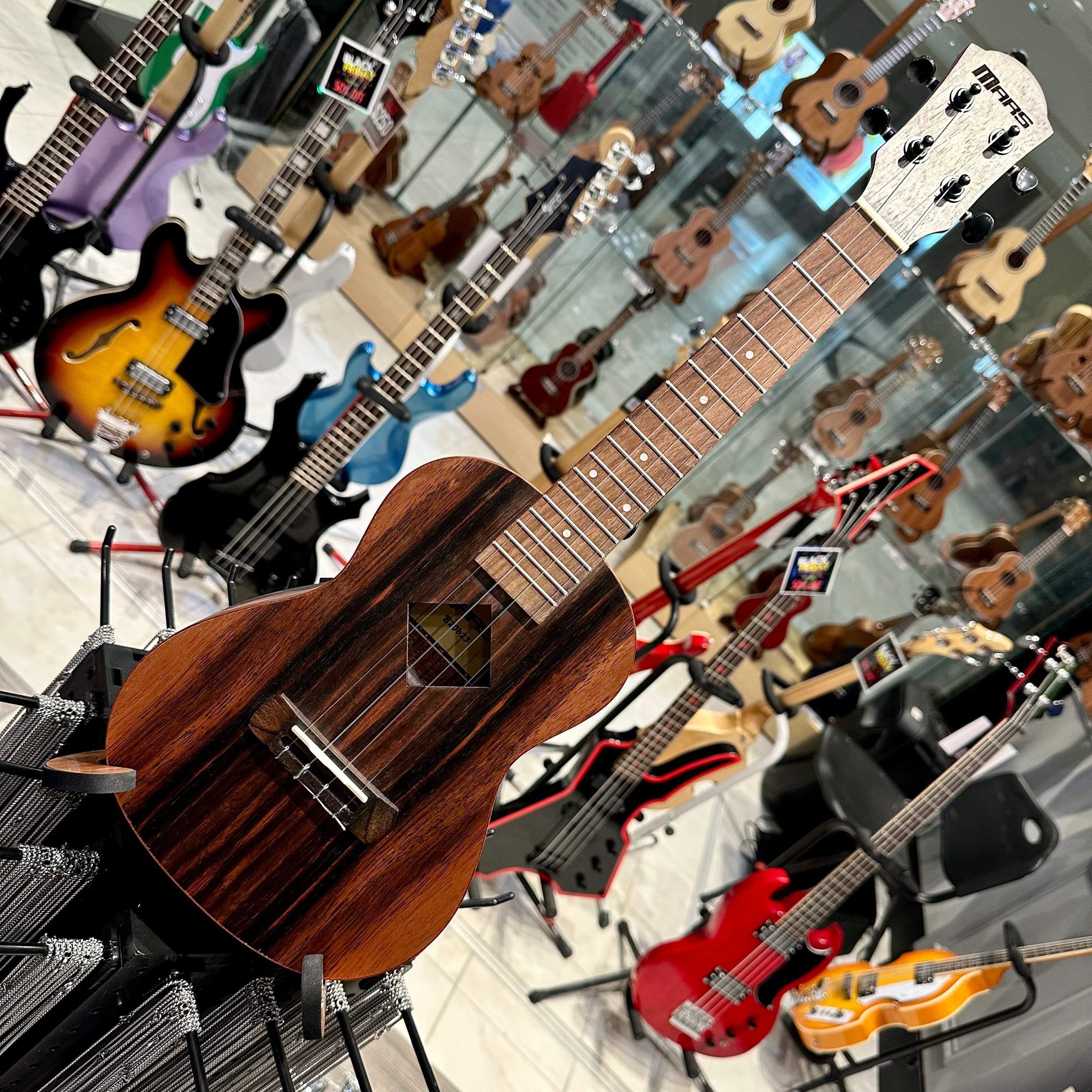 Mars m20b23: 23” Concert Ukulele - Ebony