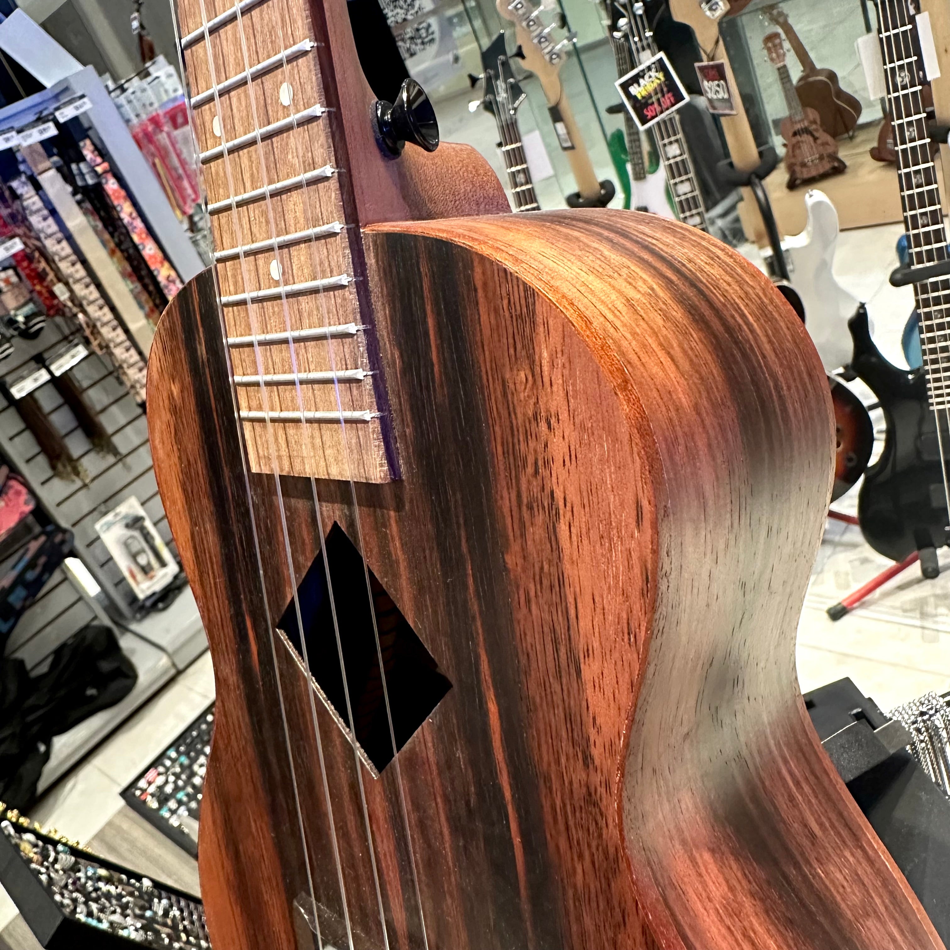 Mars m20b23: 23” Concert Ukulele - Ebony