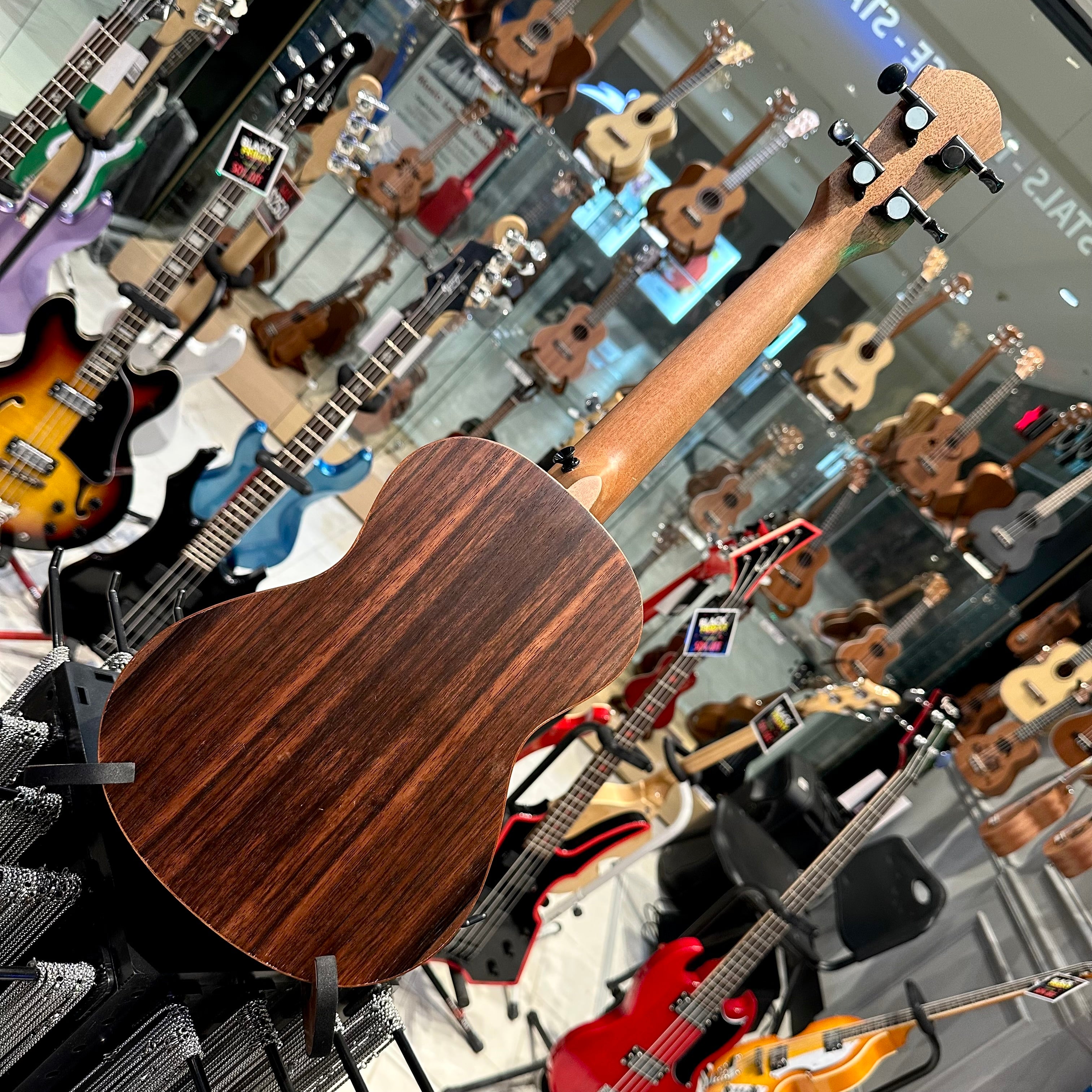 Mars m20b23: 23” Concert Ukulele - Ebony