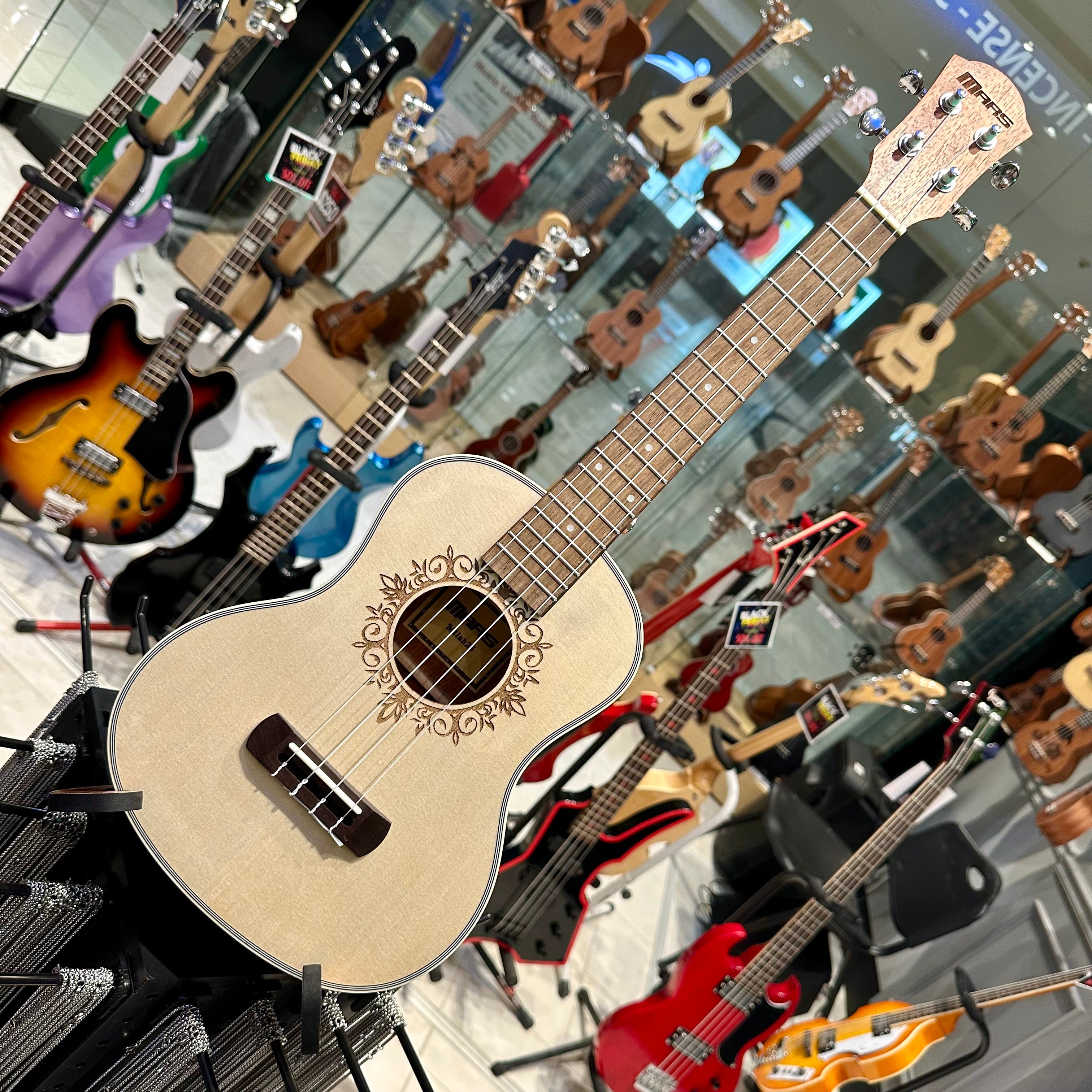 Mars m11ah26: 26” Concert Ukulele - Blonde