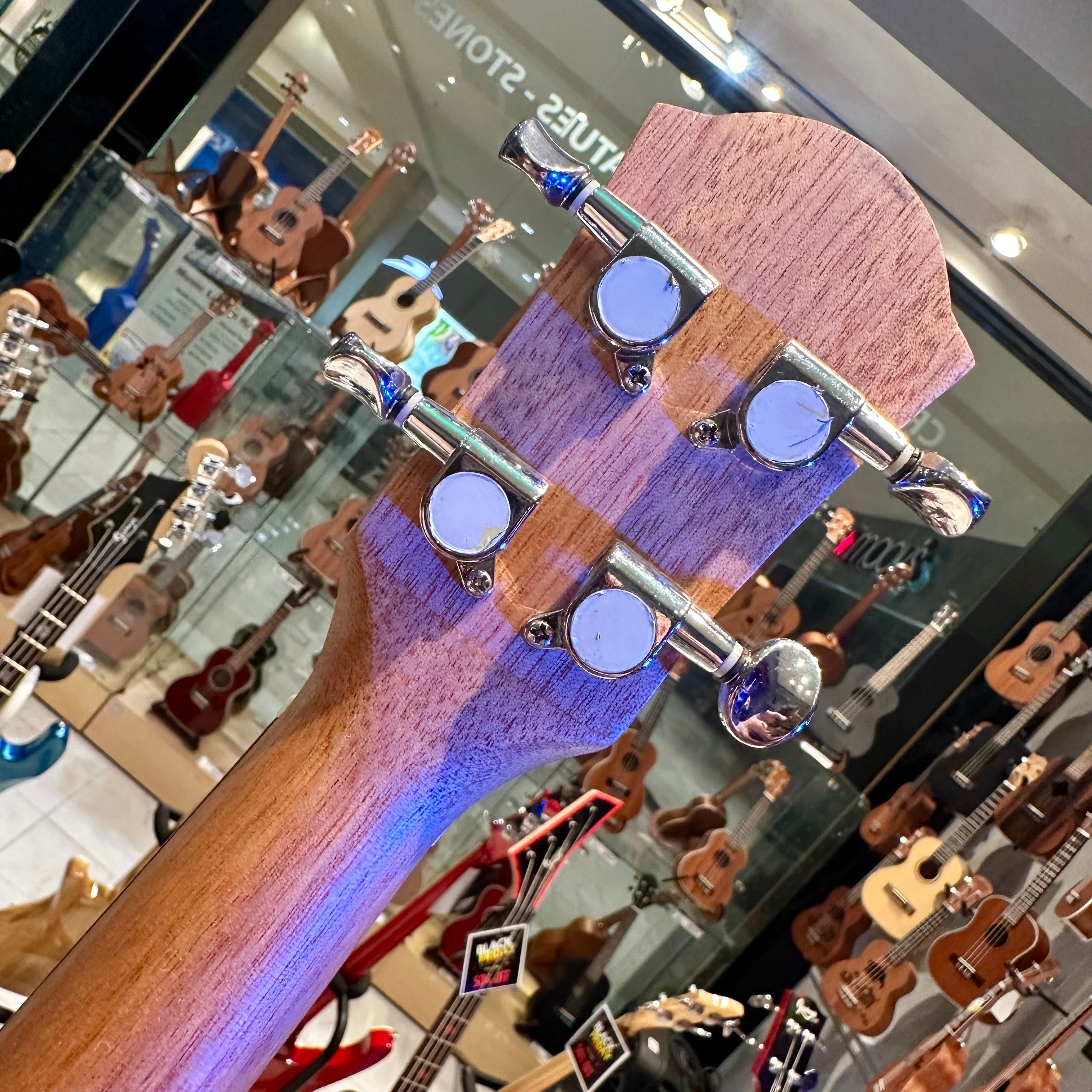 Mars m11ah26: 26” Concert Ukulele - Blonde