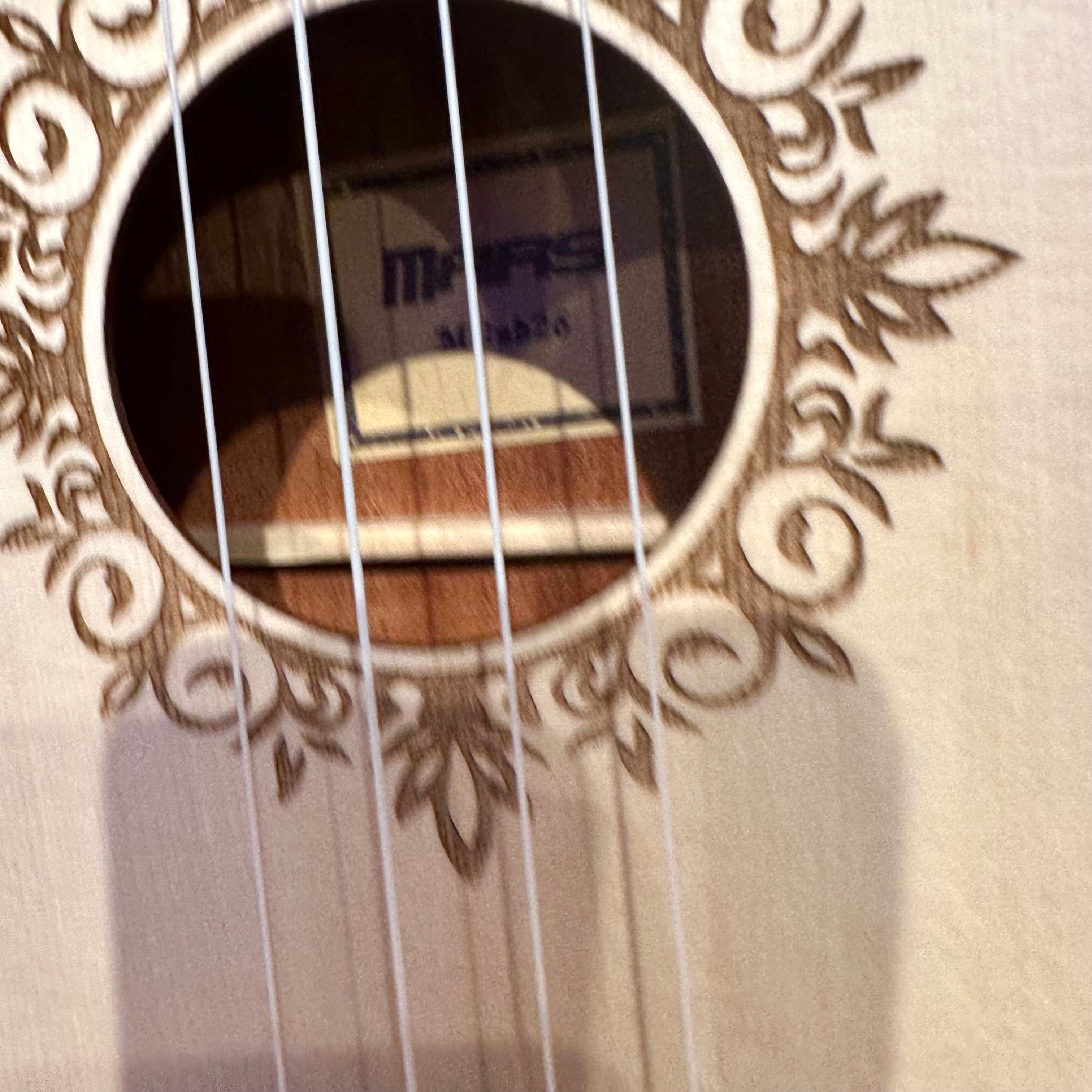 Mars m11ah26: 26” Concert Ukulele - Blonde