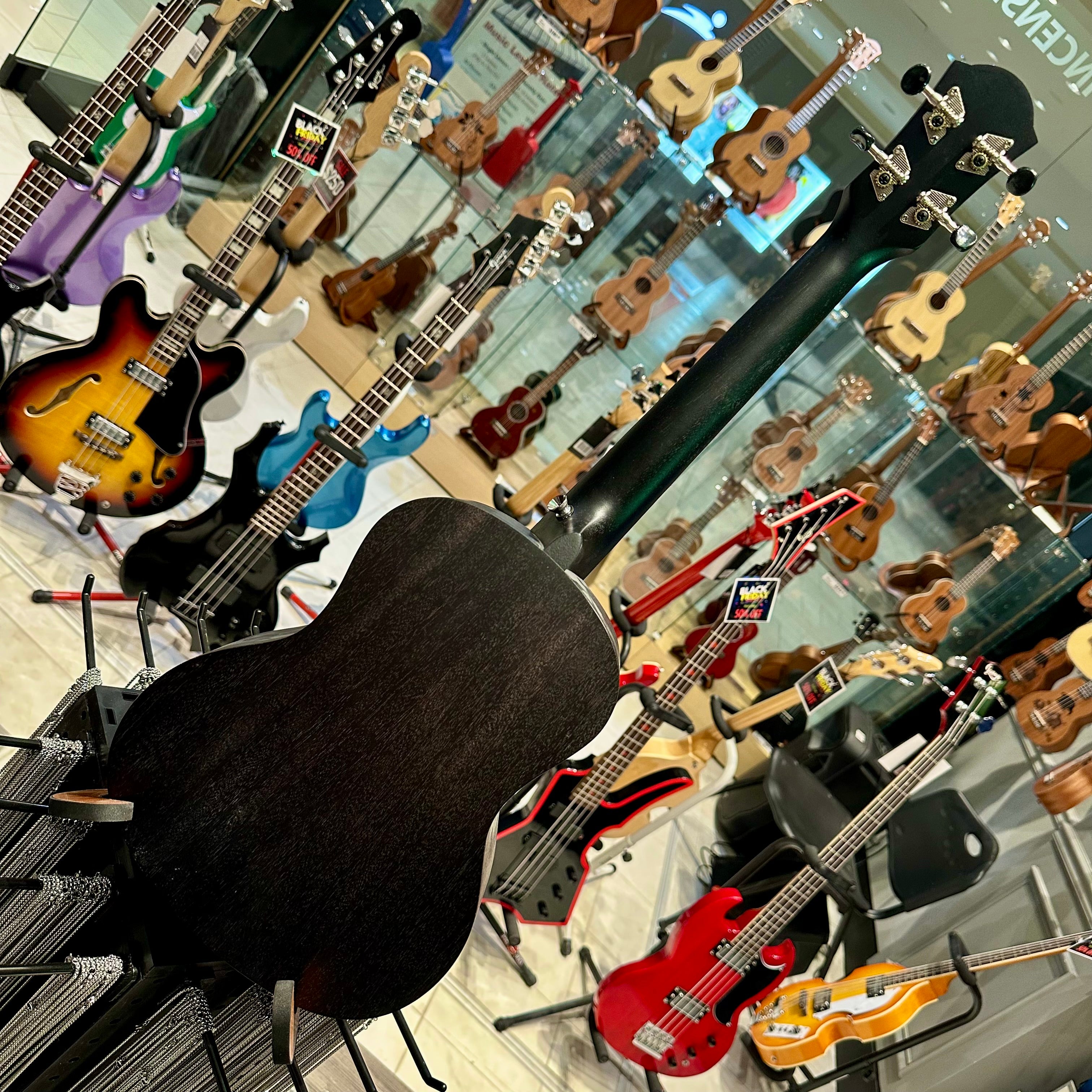 Mars m13ah26: 26” Concert Ukulele - Black