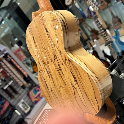 Akua Kanaloa: 24” Concert Ukulele - Spalted Maple