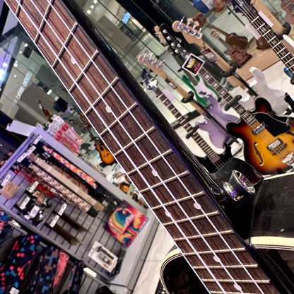 AKUA Earth: 24' Concert Ukulele, Mahogany - Black