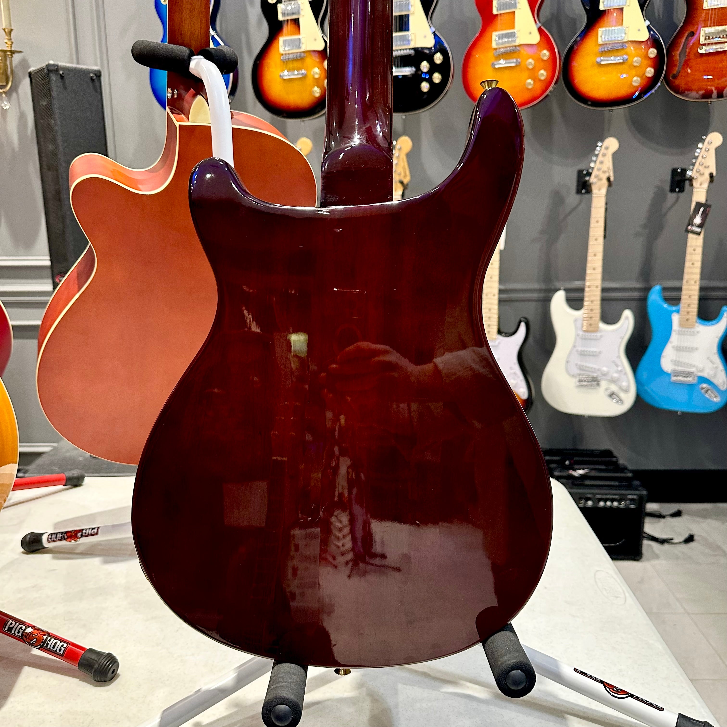 Mars Guitars: Firebird - Hollow-body, Red Robin