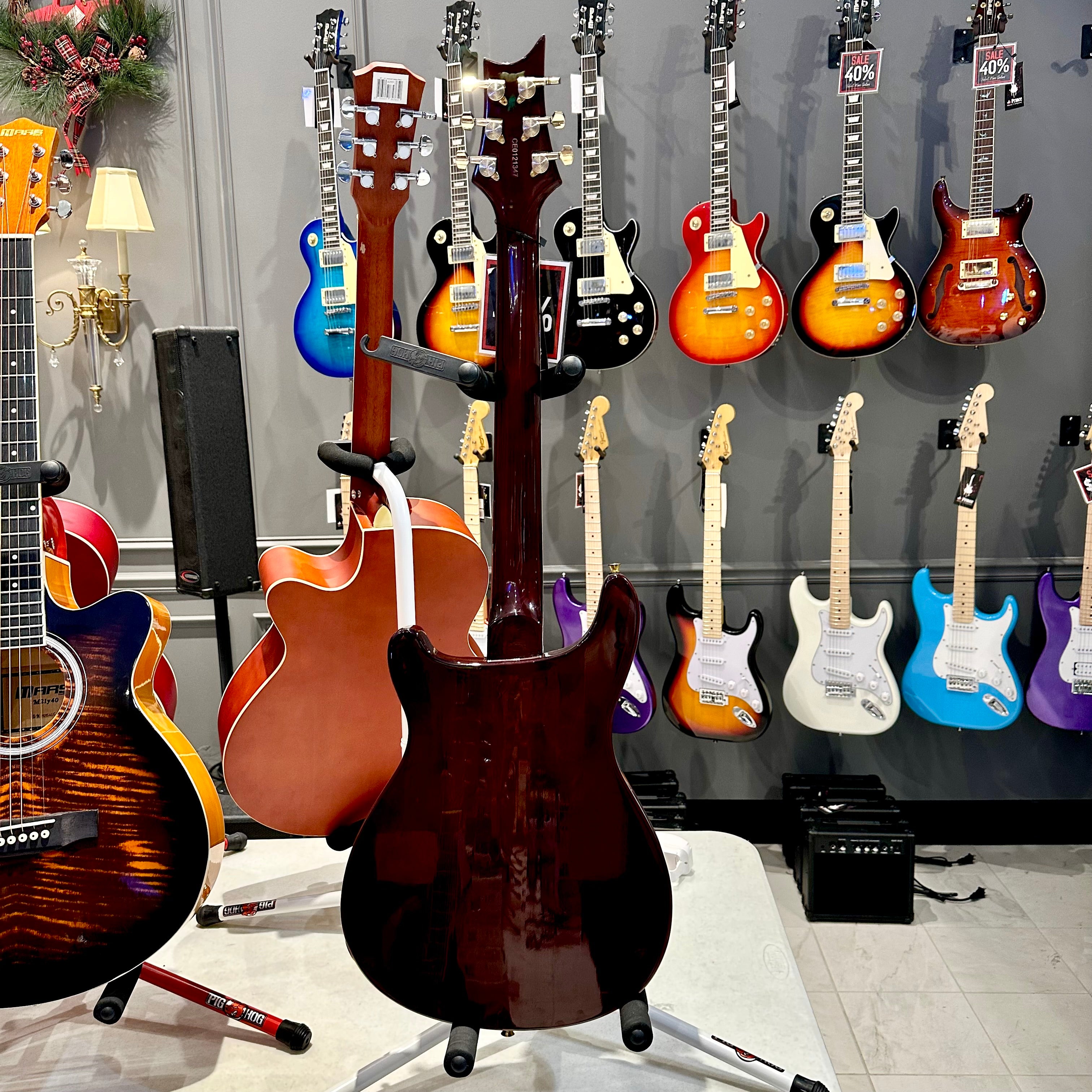 Mars Guitars: Firebird - Hollow-body, Red Robin