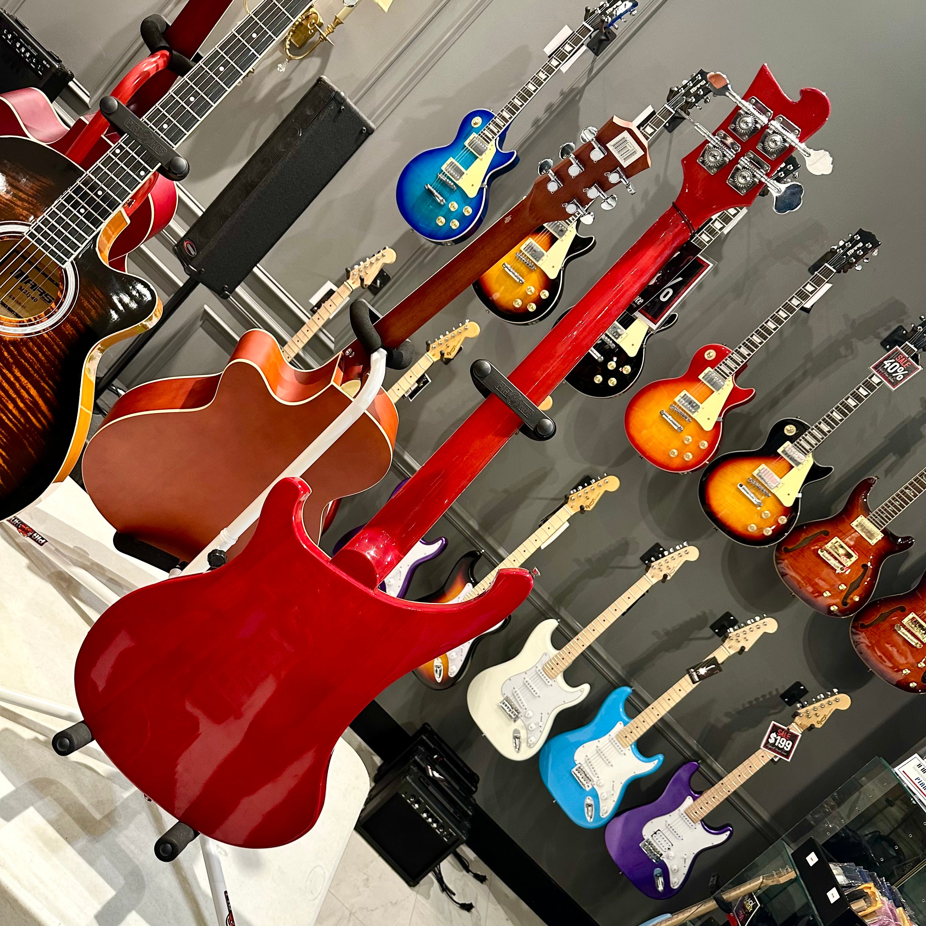 Gephardt Hot Rod: Bass Guitar - RedBurst