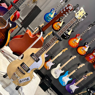 Gephardt Sixty-Four: Bass Guitar - Blonde