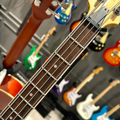 Gephardt Sixty-Four: Bass Guitar - Blonde