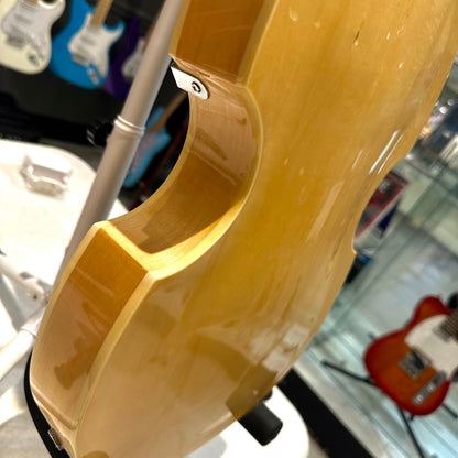 Gephardt Sixty-Four: Bass Guitar - Blonde