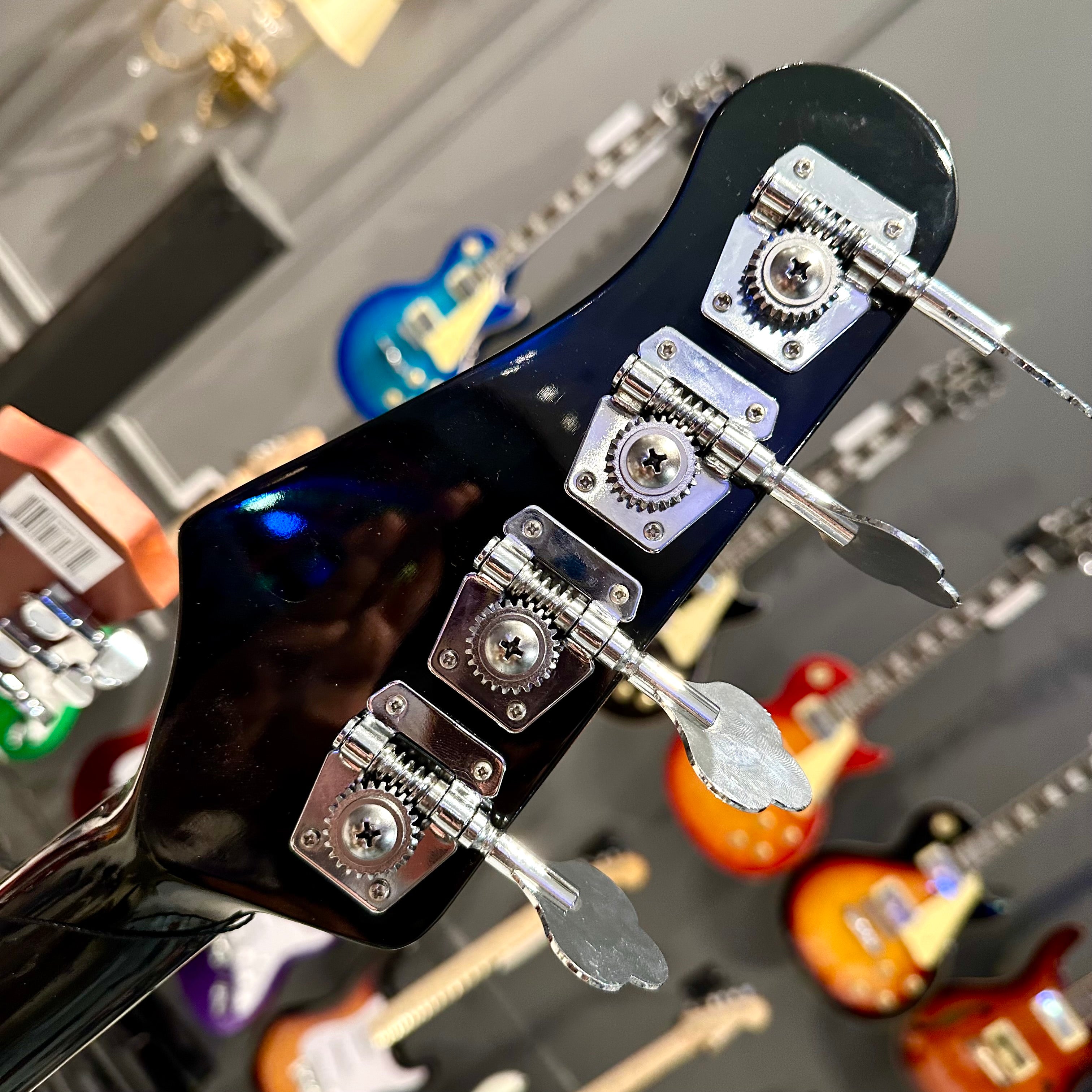 Gephardt Bluesville: Bass Guitar, Hollow-Body Sunburst