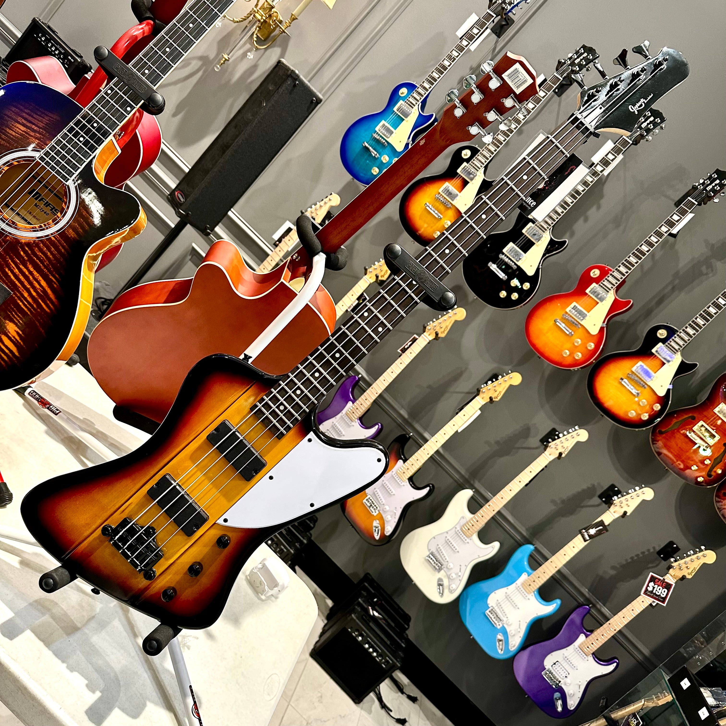 Gephardt ThunderBird: Bass Guitar - Sunburst