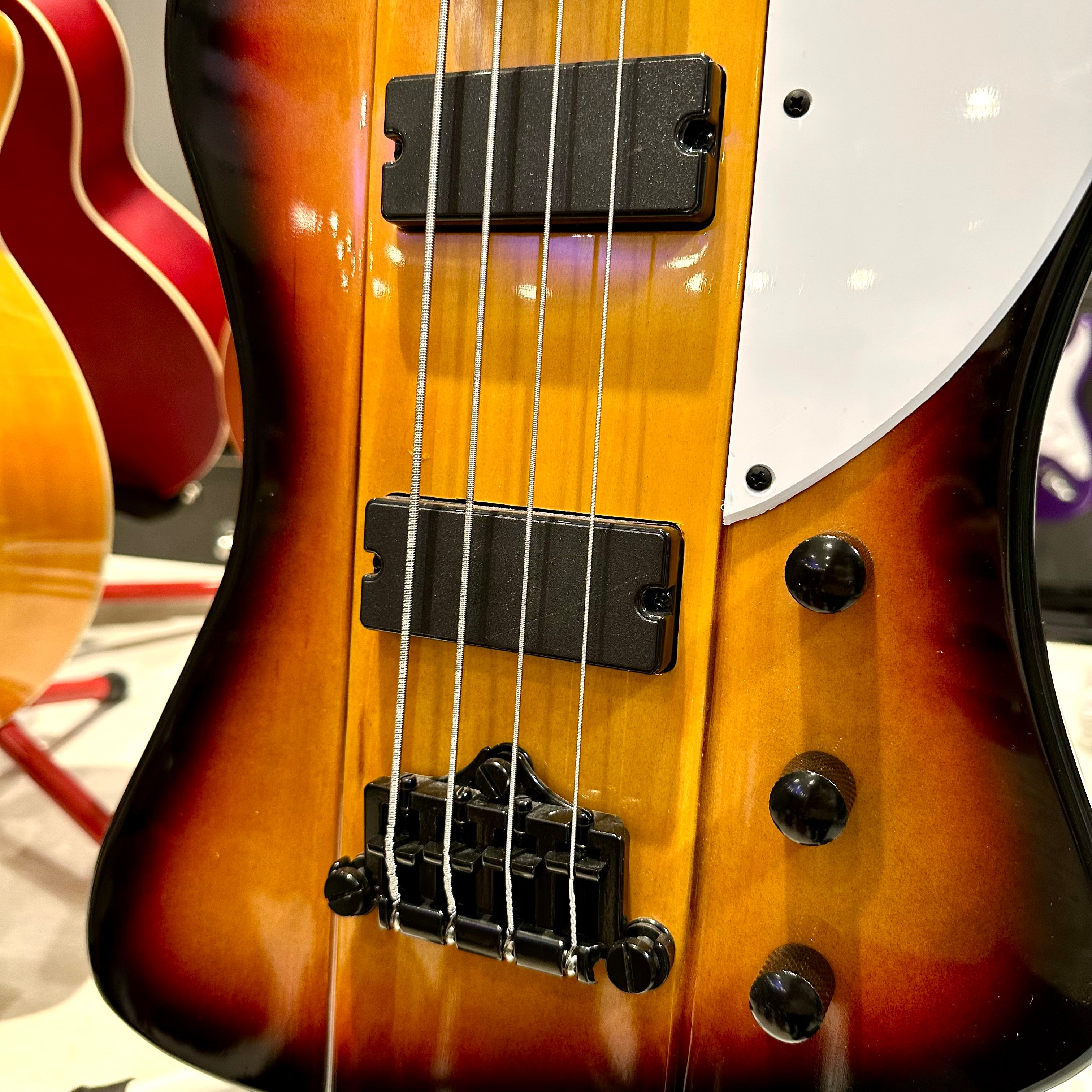 Gephardt ThunderBird: Bass Guitar - Sunburst