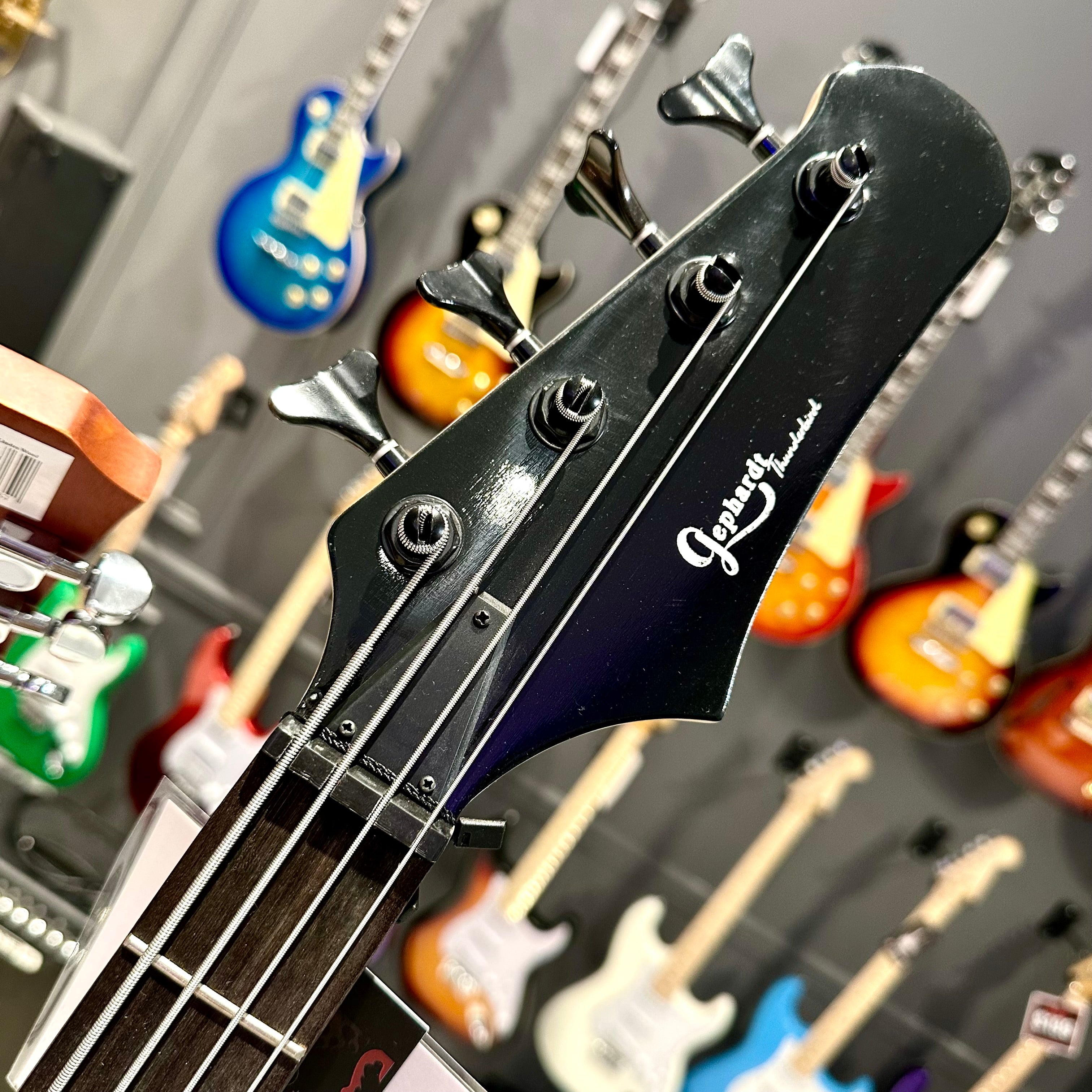 Gephardt ThunderBird: Bass Guitar - Sunburst