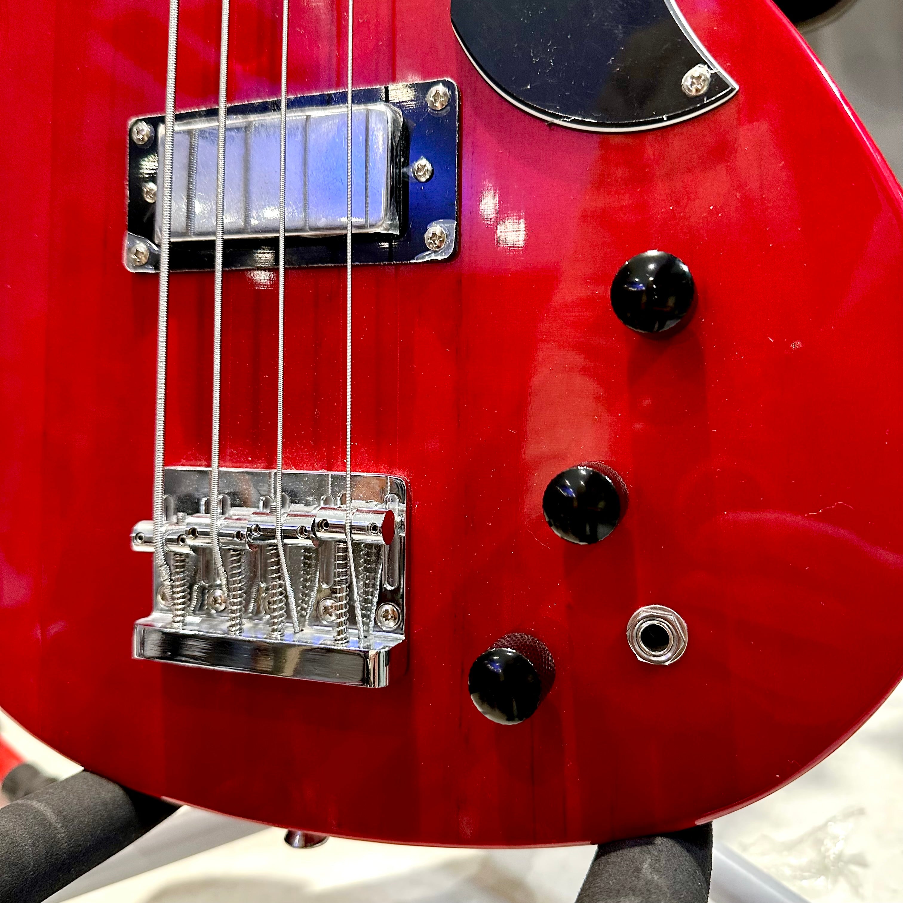 Gephardt SG: Bass Guitar - Red