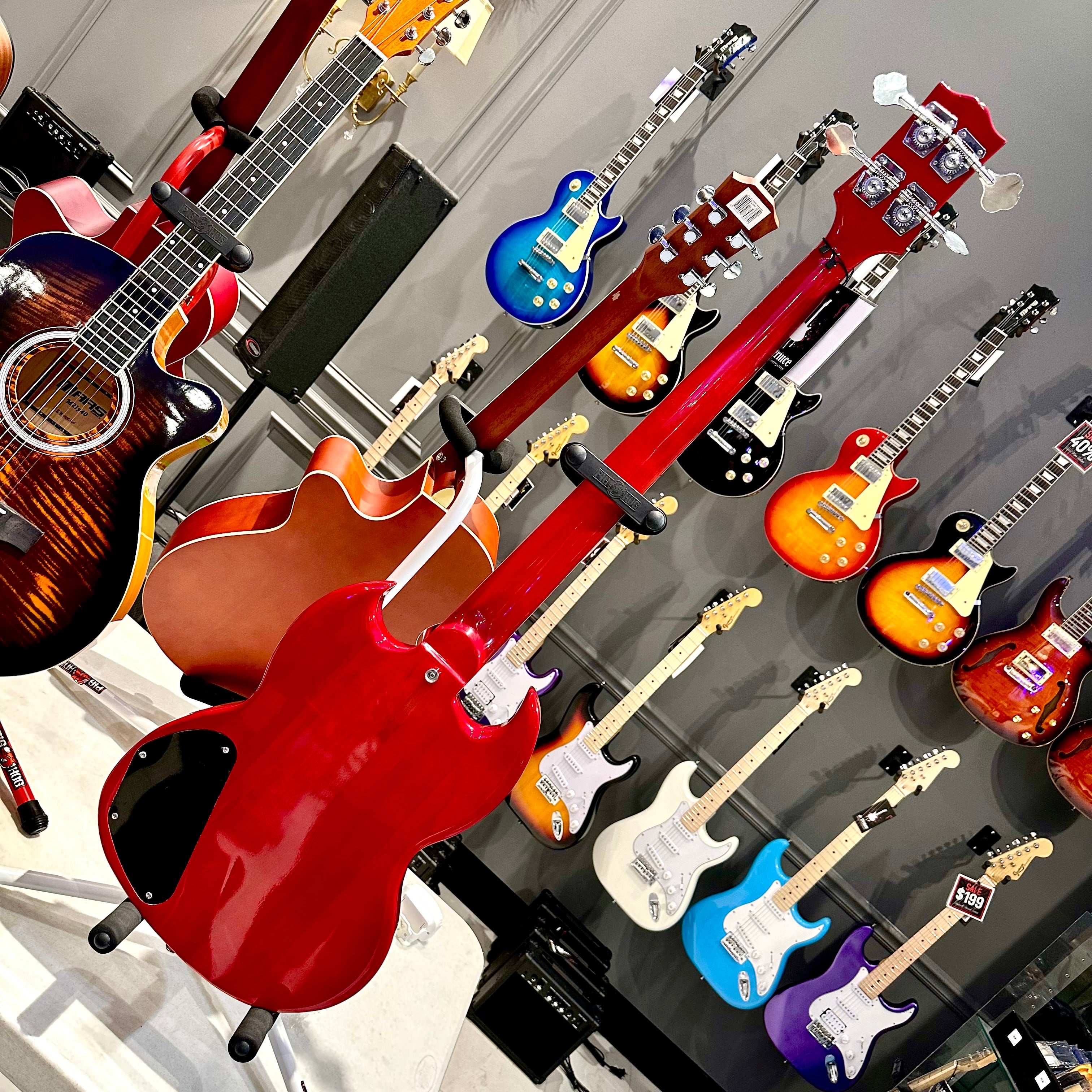 Gephardt SG: Bass Guitar - Red